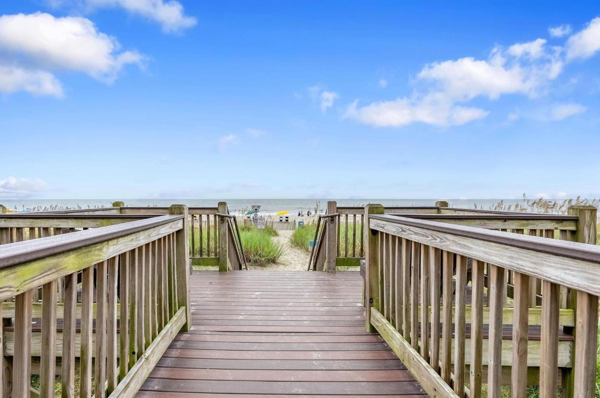 Villa Camelot By The Sea 1206 Myrtle Beach Esterno foto